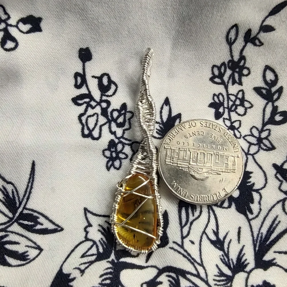 Amber pendant handmade - Picture 2 of 3